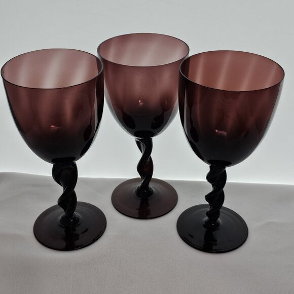 3 Vintage Blown Glass Plum Amethyst Optic Swirl Wine Goblets 7.5" twist stems - Picture 3 of 8